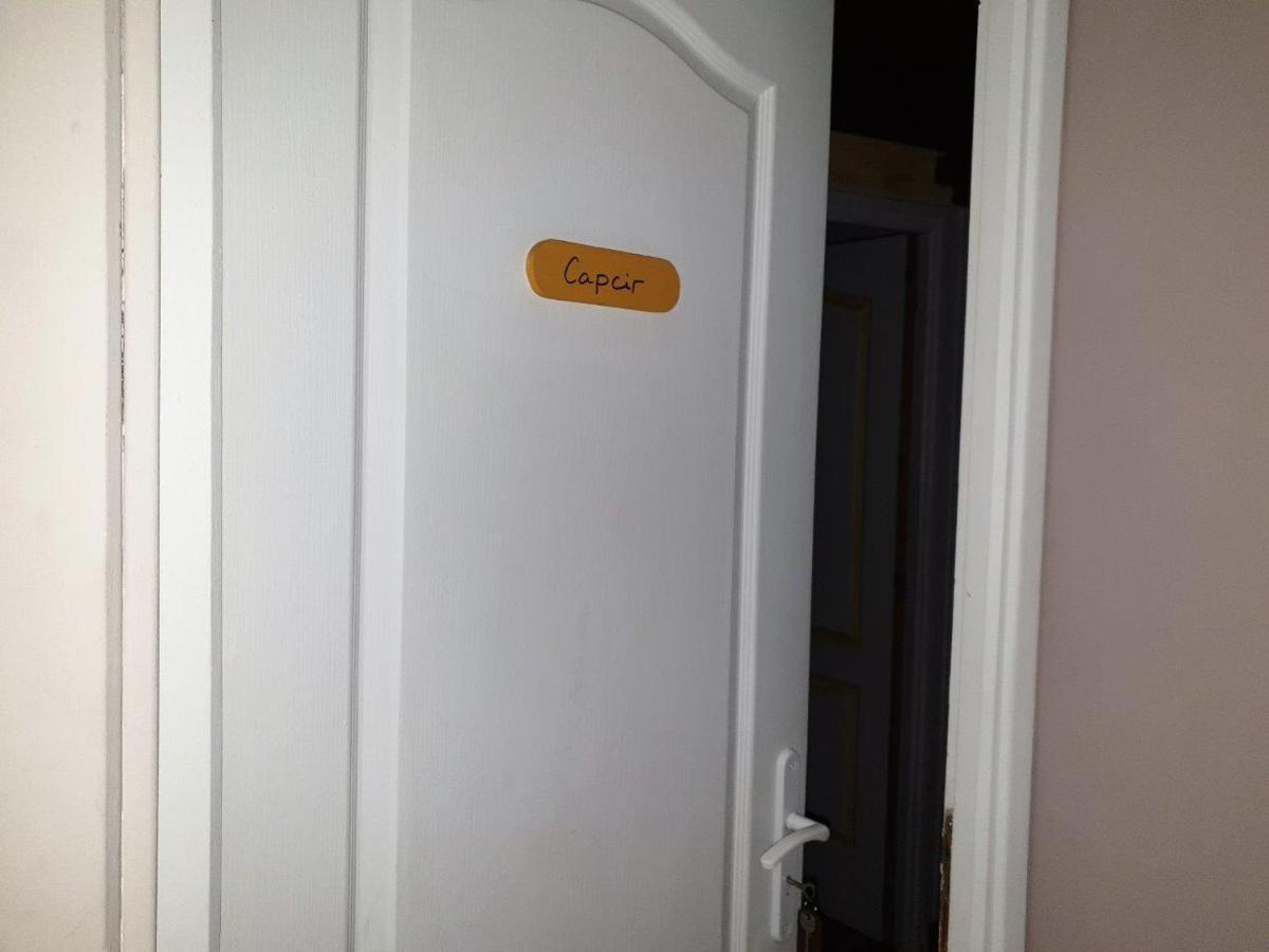 Chambres D'Hotes Et Gites- L'Abri Sous Roche Tautavel Kültér fotó
