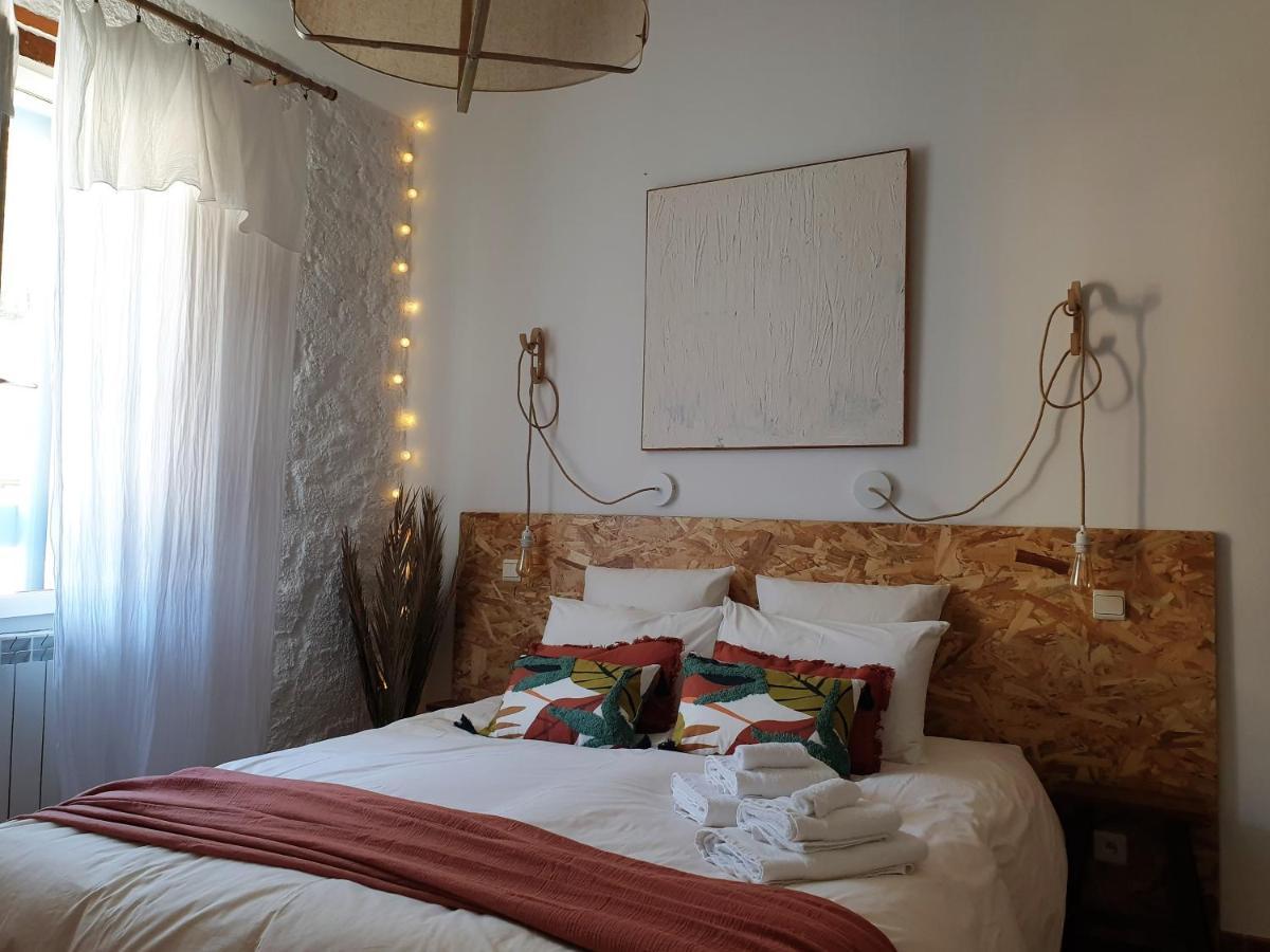 Chambres D'Hotes Et Gites- L'Abri Sous Roche Tautavel Kültér fotó