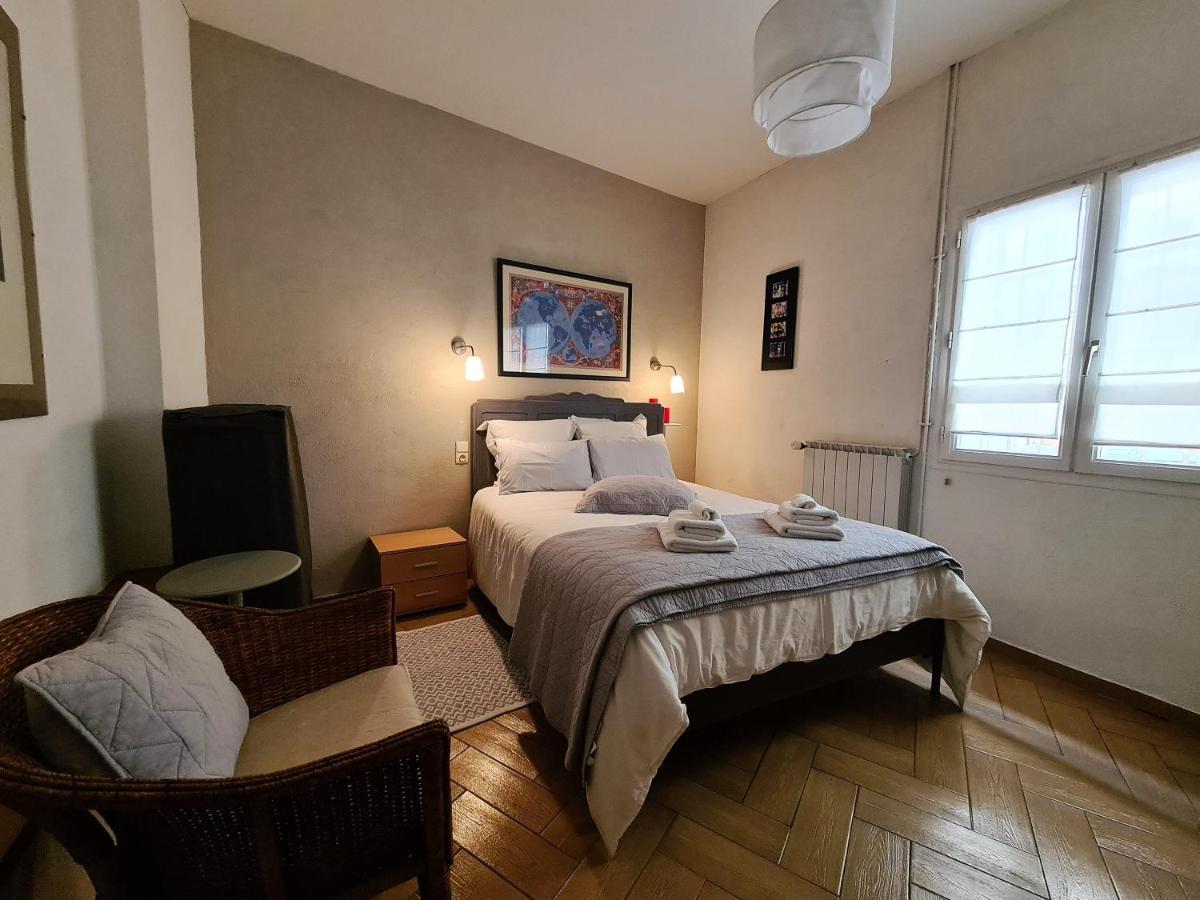 Chambres D'Hotes Et Gites- L'Abri Sous Roche Tautavel Kültér fotó